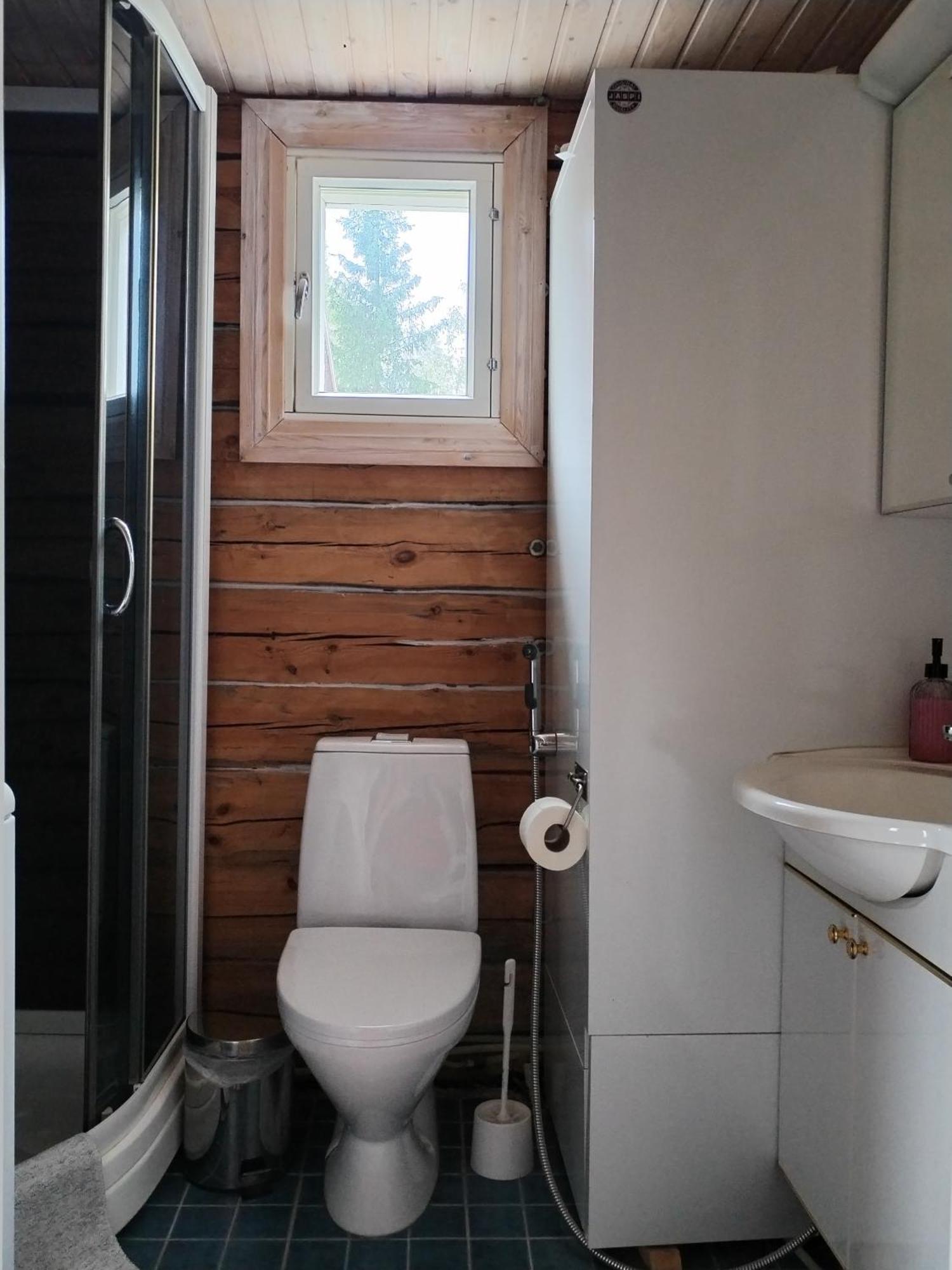Kalliomajat Ylivalli Exteriör bild